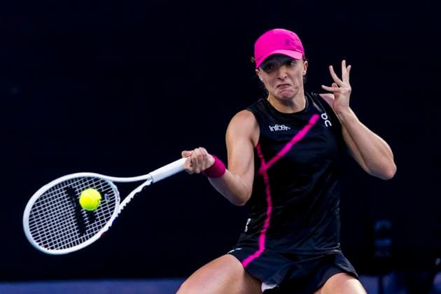 MELBOURNE, VIC - JANUARY 20: Iga Swiatek of Poland in action during the 3rd round of the 2024 Australian Open on January 20 2024, at Melbourne Park in Melbourne, Australia. (Photo by Jason Heidrich Icon Sportswire) TENNIS: JAN 20 Australian Open EDITORIAL USE ONLY Icon240120241