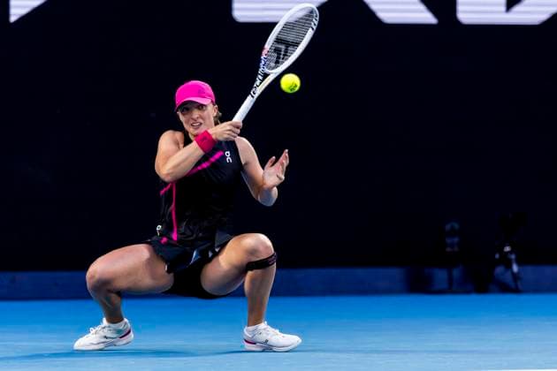 MELBOURNE, VIC - JANUARY 20: Iga Swiatek of Poland in action during the 3rd round of the 2024 Australian Open on January 20 2024, at Melbourne Park in Melbourne, Australia. (Photo by Jason Heidrich Icon Sportswire) TENNIS: JAN 20 Australian Open EDITORIAL USE ONLY Icon240120257