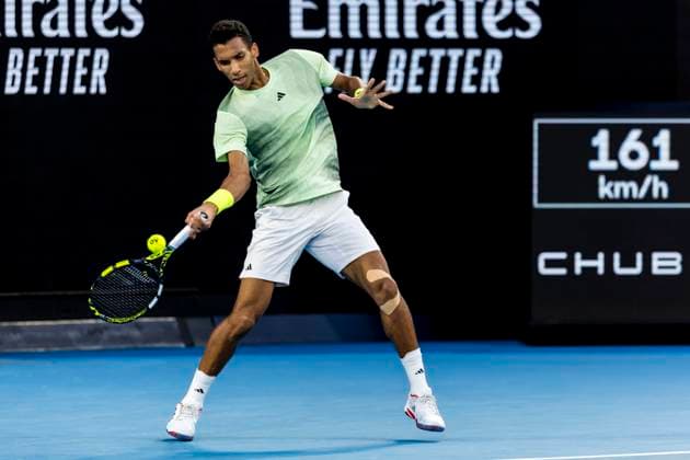 MELBOURNE, VIC - JANUARY 20: Felix Auger-Aliassime of Canada in action during the 3rd round of the 2024 Australian Open on January 20 2024, at Melbourne Park in Melbourne, Australia. (Photo by Jason Heidrich Icon Sportswire) TENNIS: JAN 20 Australian Open EDITORIAL USE ONLY Icon240120263