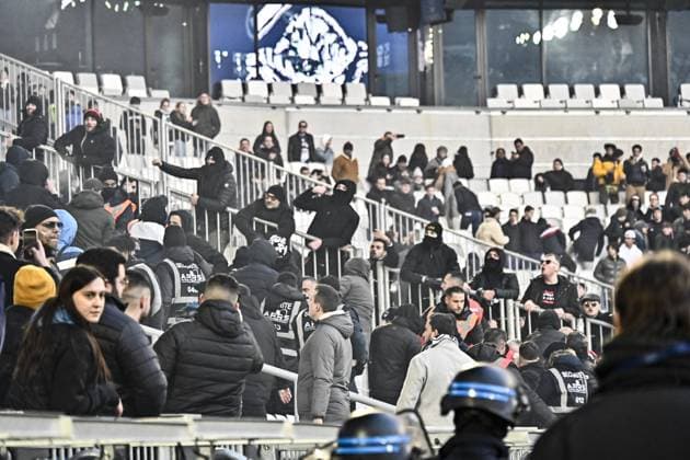 Incidents entre supporters Nicois et Girondins FOOTBALL : Bordeaux vs Nice - 16eme de Finale de la Coupe de France - Bordeaux - 20-01-2024 ThierryBreton Panoramic 
