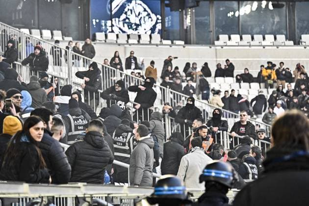 Incidents entre supporters Nicois et Girondins FOOTBALL : Bordeaux vs Nice - 16eme de Finale de la Coupe de France - Bordeaux - 20-01-2024 ThierryBreton Panoramic 