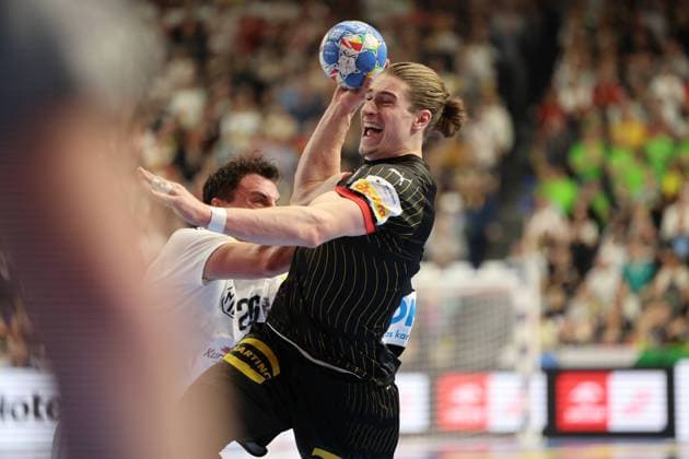 GER, EHF Euro 2024, Men, Main Round, Group 1, Matchday 2, Germany GER vs Austria AUT 20 01 2024, Lanxess Arena , Cologne , GER, EHF Euro 2024, Men, Main Round, Group 1, Matchday 2, Germany GER vs Austria AUT , in the picture goal by Juri Knorr GER 15 , today in the 50 country match nordphotoxGmbHx xMeuter nph00351
