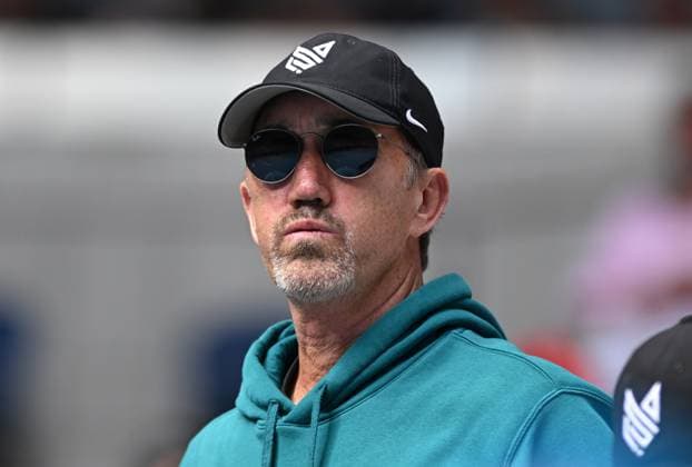TENNIS AUSTRALIAN OPEN, Australian coach Darren Cahill looks on to Jannik Sinner of Italy during his 4th round match against Karen Khachanov of Russia on Day 8 of the 2024 Australian Open at Melbourne Park in Melbourne, Sunday, January 21, 2024. ( NO ARCHIVING, EDITORIAL USE ONLY, NO USE IN BOOKS WITHOUT CONSENT MELBOURNE VICTORIA AUSTRALIA  Copyright: xLUKASxCOCHx 20240121001891694605