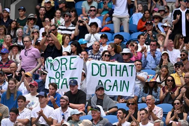 TENNIS AUSTRALIAN OPEN, Spectators look on during the 4th round match between Karen Khachanov of Russia and Jannik Sinner of Italy on Day 8 of the 2024 Australian Open at Melbourne Park in Melbourne, Sunday, January 21, 2024. ( NO ARCHIVING, EDITORIAL USE ONLY, NO USE IN BOOKS WITHOUT CONSENT MELBOURNE VICTORIA AUSTRALIA  Copyright: xLUKASxCOCHx 20240121001891706260