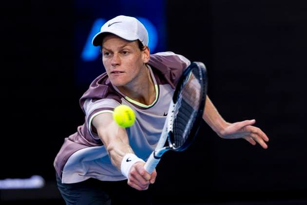 MELBOURNE, VIC - JANUARY 21: Jannik Sinner of Italy in action during the 4th round of the 2024 Australian Open on January 21 2024, at Melbourne Park in Melbourne, Australia. (Photo by Jason Heidrich Icon Sportswire) TENNIS: JAN 21 Australian Open EDITORIAL USE ONLY Icon240121171
