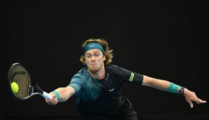 TENNIS AUSTRALIAN OPEN, Andrey Rublev of Russia returns during his 4th round match against Alex de Minaur of Australia on Day 8 of the 2024 Australian Open at Melbourne Park in Melbourne, Sunday, January 21, 2024. ( NO ARCHIVING, EDITORIAL USE ONLY, NO USE IN BOOKS WITHOUT CONSENT MELBOURNE VICTORIA AUSTRALIA  Copyright: xLUKASxCOCHx 20240121001891716314