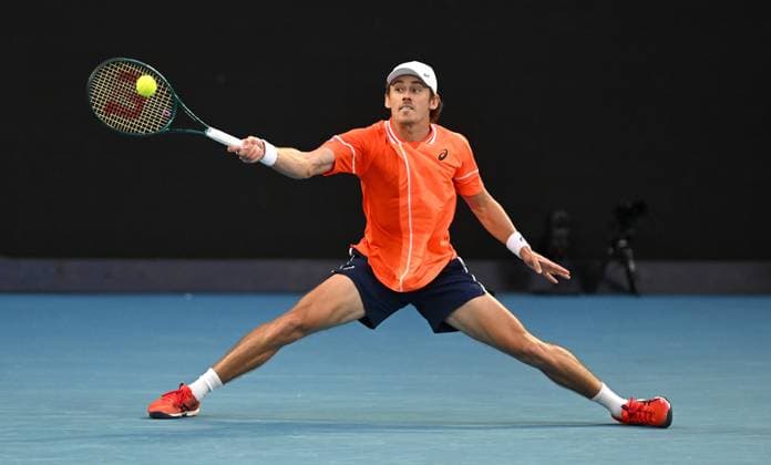 TENNIS AUSTRALIAN OPEN, Alex de Minaur of Australia in action during his 4th round match against Andrey Rublev of Russia on Day 8 of the 2024 Australian Open at Melbourne Park in Melbourne, Sunday, January 21, 2024. ( NO ARCHIVING, EDITORIAL USE ONLY, NO USE IN BOOKS WITHOUT CONSENT MELBOURNE VICTORIA AUSTRALIA  Copyright: xLUKASxCOCHx 20240121001891724237