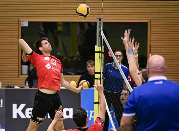 Volleyball 2 Bundesliga season 2023 2024 TV Rottenburg TuS Kriftel 20 01 2024 Co-coach Felix Weber li, TV Rottenburg