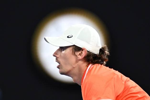 TENNIS AUSTRALIAN OPEN, Alex de Minaur of Australia looks on during his 4th round match against Andrey Rublev of Russia on Day 8 of the 2024 Australian Open at Melbourne Park in Melbourne, Sunday, January 21, 2024. ( NO ARCHIVING, EDITORIAL USE ONLY, NO USE IN BOOKS WITHOUT CONSENT MELBOURNE VICTORIA AUSTRALIA  Copyright: xLUKASxCOCHx 20240121001891742513
