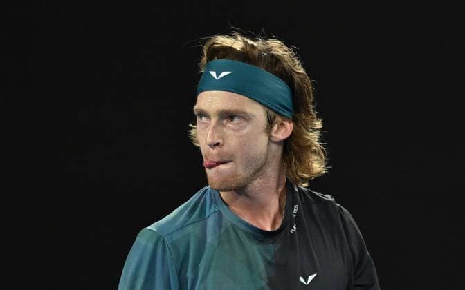 TENNIS AUSTRALIAN OPEN, Andrey Rublev of Russia reacts during his 4th round match against Alex de Minaur of Australia on Day 8 of the 2024 Australian Open at Melbourne Park in Melbourne, Sunday, January 21, 2024. ( NO ARCHIVING, EDITORIAL USE ONLY, NO USE IN BOOKS WITHOUT CONSENT MELBOURNE VICTORIA AUSTRALIA  Copyright: xLUKASxCOCHx 20240121001891742893
