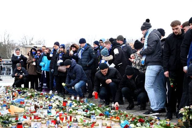 21 01 2024, xtgx, Soccer 2 Bundesliga, Hertha BSC Berlin Fortuna Duesseldorf emspor, v l Mourning for President President Kay Bernstein Hertha BSC Berlin in front of the Olympic Stadium Flowers, candles, condolences, flags, scarves DFL DFB REGULATIONS PROHIBIT ANY USE OF PHOTOGRAPHS as IMAGE SEQUENCES and or QUASI VIDEO Berlin