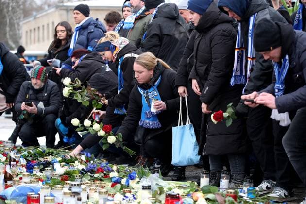 21 01 2024, xtgx, Soccer 2 Bundesliga, Hertha BSC Berlin Fortuna Duesseldorf emspor, v l Mourning for President President Kay Bernstein Hertha BSC Berlin in front of the Olympic Stadium Flowers, candles, condolences, flags, scarves DFL DFB REGULATIONS PROHIBIT ANY USE OF PHOTOGRAPHS as IMAGE SEQUENCES and or QUASI VIDEO Berlin