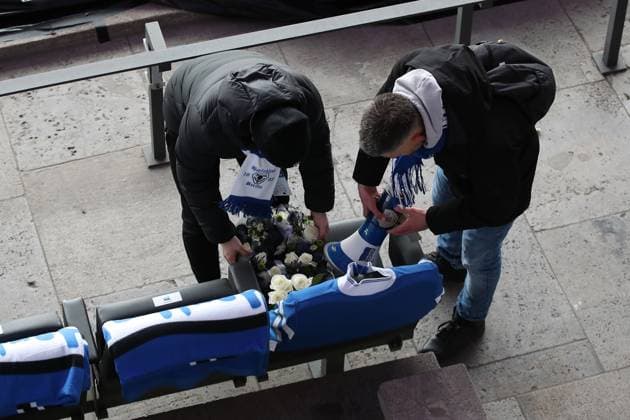 21 01 2024, xtgx, Soccer 2 Bundesliga, Hertha BSC Berlin Fortuna Duesseldorf emspor, v l Mourning for President President Kay Bernstein Hertha BSC Berlin Flowers, candles, condolences, flags, scarves, fans place something at his seat DFL DFB REGULATIONS PROHIBIT ANY USE OF PHOTOGRAPHS as IMAGE SEQUENCES and or QUASI VIDEO Berlin