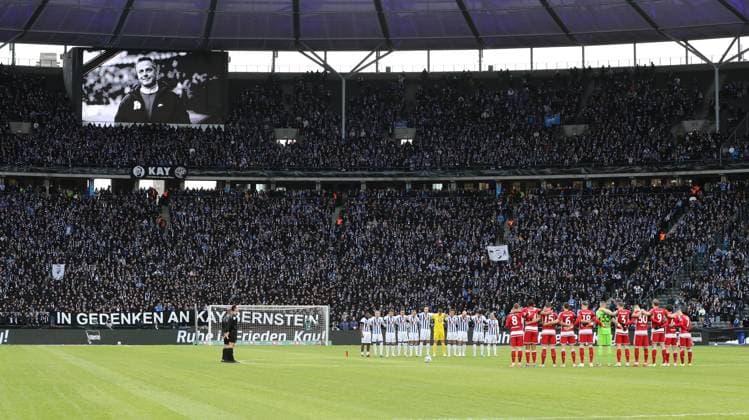 Mourning for President Kay Bernstein, deceased on 16 01 2024 Sports Football Soccer DFL 2 Bundesliga Men 18 Matchday Season 2023 2024 21 01 2024 Hertha BSC Berlin vs Fortuna Düsseldorf DFL regulations prohibit any use of photographs as image sequences and or quasi video