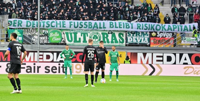 21 01 2024 Soccer Season 2023 2024 2 Soccer Bundesliga 18 Matchday SC Paderborn 07 SCP SpVgg Greuther Fürth Kleeblatt Sportfoto Zink xwoxzix DFL regulations prohibit any use of photographs as image sequences and or quasi video only for editorial use Banner Banner Kleeblattfans Fans Fanblock
