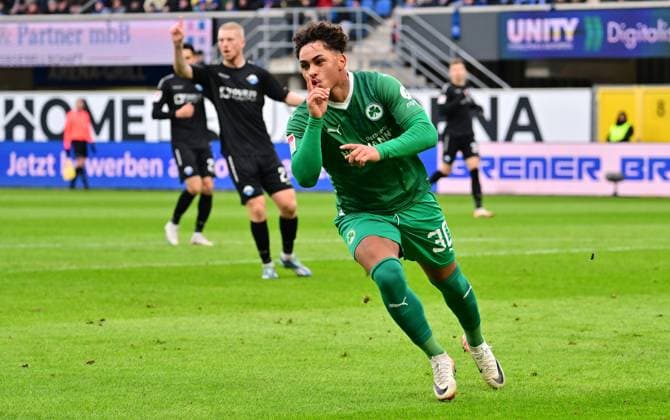 21 01 2024 Soccer Season 2023 2024 2 Soccer Bundesliga 18 Matchday SC Paderborn 07 SCP SpVgg Greuther Fürth Kleeblatt Sportfoto Zink xwoxzix DFL regulations prohibit any use of photographs as image sequences and or quasi video only for editorial use Torjubel Jubel Freude nach Treffer Tor Torschuß zum 0 1 durch Armindo Sieb 30, SpVgg Greuther Fürth