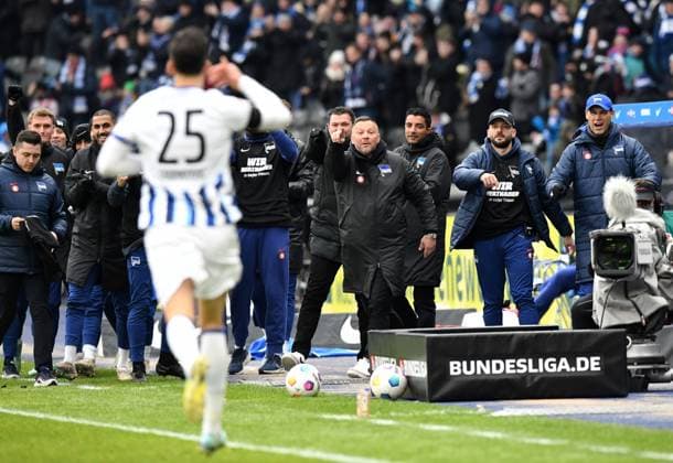 Soccer, Men, Season 2023 2024, 2 Bundesliga 18 Matchday , Hertha BSC Fortuna Düsseldorf, f l Haris Tabakovic Hertha BSC , Sporting Director Benjamin Weber Hertha BSC , Coach Pal Dardai Hertha BSC , Co Coach Admir Hamzagic Hertha BSC , Co Coach Tamas Bodog Hertha BSC , Cheering after goal to 1 0, 21 01 2024, Copyright: xSebastianxRäppold MatthiasxKochx