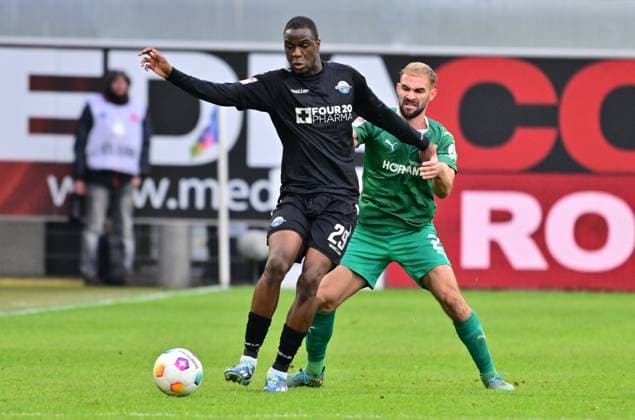 21 01 2024 Soccer Season 2023 2024 2 Soccer Bundesliga 18 Matchday SC Paderborn 07 SCP SpVgg Greuther Fürth Kleeblatt Sportfoto Zink xwoxzix DFL regulations prohibit any use of photographs as image sequences and or quasi video only for editorial use Ilyas Ansah 29, SC Paderborn 07 Simon Asta 2, SpVgg Greuther Fürth