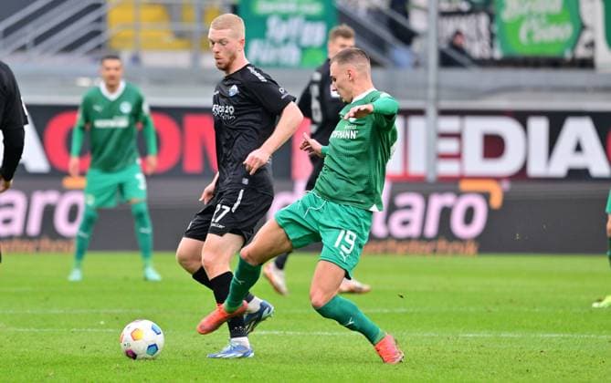 21 01 2024 Soccer Season 2023 2024 2 Soccer Bundesliga 18 Matchday SC Paderborn 07 SCP SpVgg Greuther Fürth Kleeblatt Sportfoto Zink xwoxzix DFL regulations prohibit any use of photographs as image sequences and or quasi video only for editorial use Kai Klefisch 27, SC Paderborn 07 Tim Lemperle 19, SpVgg Greuther Fürth