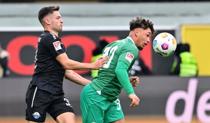 21 01 2024 Soccer Season 2023 2024 2 Soccer Bundesliga 18 Matchday SC Paderborn 07 SCP SpVgg Greuther Fürth Kleeblatt Sportfoto Zink xwoxzix DFL regulations prohibit any use of photographs as image sequences and or quasi video only for editorial use Marcel Hoffmeier 33, SC Paderborn Armindo Sieb 30, SpVgg Greuther Fürth