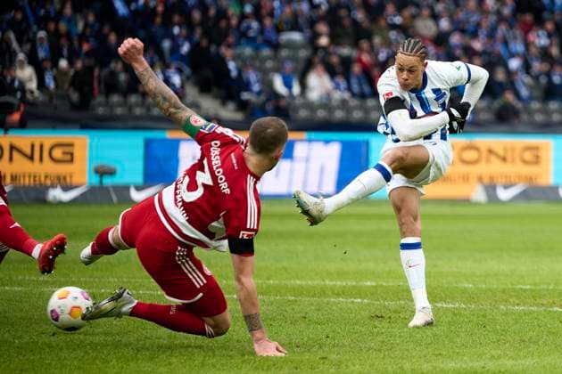Derry Scherhant Hertha BSC, 39 , on goal, GER, Hertha BSC vs Fortuna Duesseldorf, Soccer Men, 2 Bundesliga, Season 2023 2024, Matchday 18, 21 01 2024 DFL REGULATIONS PROHIBIT ANY USE OF PHOTOGRAPHS AS IMAGE SEQUENCES AND OR QUASI VIDEO GER, Hertha BSC vs Fortuna Duesseldorf, Soccer Men, 2 Bundesliga, Season 2023 2024, Matchday 18, 21 01 2024 Berlin Copyright: xEibner-Pressefotox xClaudiusxRauchx EP_CRH