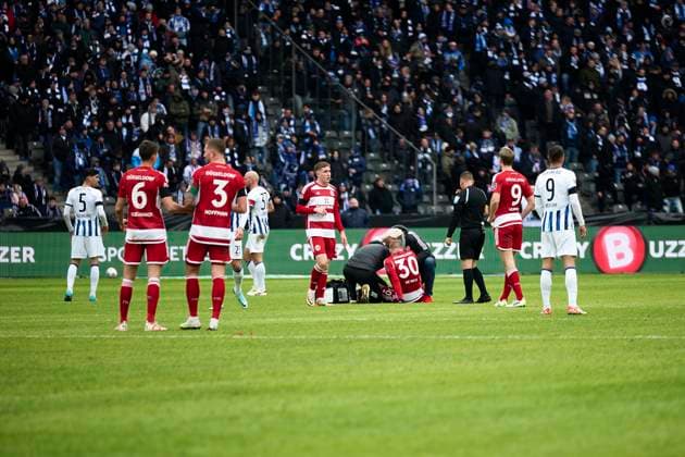 Jordy De Wijs Fortuna Duesseldorf, 30 injured, GER, Hertha BSC vs Fortuna Duesseldorf, Soccer Men, 2 Bundesliga, Season 2023 2024, Matchday 18, 21 01 2024 DFL REGULATIONS PROHIBIT ANY USE OF PHOTOGRAPHS AS IMAGE SEQUENCES AND OR QUASI VIDEO GER, Hertha BSC vs Fortuna Duesseldorf, Soccer Men, 2 Bundesliga, Season 2023 2024, Matchday 18, 21 01 2024 Berlin Copyright: xEibner-Pressefotox xClaudiusxRauchx EP_CRH