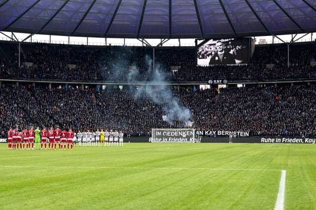 Minutes silence for Kay Bernstein Hertha BSC, President died 16 01 2024 , GER, Hertha BSC vs Fortuna Duesseldorf, Soccer Men, 2 Bundesliga, Season 2023 2024, Matchday 18, 21 01 2024 DFL REGULATIONS PROHIBIT ANY USE OF PHOTOGRAPHS AS IMAGE SEQUENCES AND OR QUASI VIDEO GER, Hertha BSC vs Fortuna Duesseldorf, Soccer Men, 2 Bundesliga, Season 2023 2024, Matchday 18, 21 01 2024 Berlin Copyright: xEibner-Pressefotox xClaudiusxRauchx EP_CRH