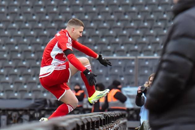 Fußball 2 Bundesliga, Hertha BSC Fortuna Duesseldorf 21 01 2024, xdanx, Fussball 2 Bundesliga, Hertha BSC Fortuna Duesseldorf, v l Christoph Tzolis Fortuna Duesseldorf 7 ,Jubel nach dem 2 2 durch Elfmeter DFL DFB REGULATIONS PROHIBIT ANY USE OF PHOTOGRAPHS as IMAGE SEQUENCES and or QUASI VIDEO Foto Daniel Lakomski Mix1 Berlin Olympiastadion Berlin Berlin Deutschland DE Copyright: xDanielxLakomskix