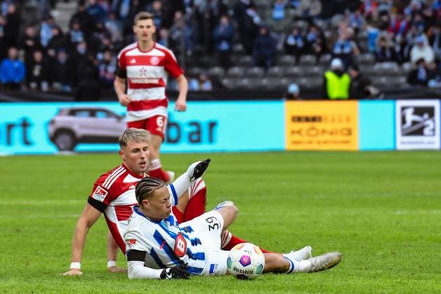 Soccer 2 Bundesliga, Hertha BSC Fortuna Duesseldorf 21 01 2024, xdanx, Soccer 2 Bundesliga, Hertha BSC Fortuna Duesseldorf, v l Jona Niemiec Fortuna Duesseldorf 18 ,Derry Scherhant Hertha BSC 39 ,duel, duel, fight, tackle DFL DFB REGULATIONS PROHIBIT ANY USE OF PHOTOGRAPHS as IMAGE SEQUENCES and or QUASI VIDEO Photo Daniel Lakomski Mix1 Berlin Olympiastadion Berlin Berlin Germany EN Copyright: xDanielxLakomskix