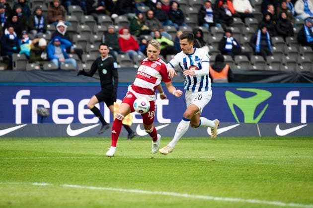 Jona Niemic Fortuna Duesseldorf, 18 , Marc Oliver Kempf Hertha BSC, 20 , GER, Hertha BSC vs Fortuna Duesseldorf, Soccer Men, 2 Bundesliga, Season 2023 2024, Matchday 18, 21 01 2024 DFL REGULATIONS PROHIBIT ANY USE OF PHOTOGRAPHS AS IMAGE SEQUENCES AND OR QUASI VIDEO GER, Hertha BSC vs Fortuna Duesseldorf, Soccer Men, 2 Bundesliga, Season 2023 2024, Matchday 18, 21 01 2024 Berlin Copyright: xEibner-Pressefotox xClaudiusxRauchx EP_CRH
