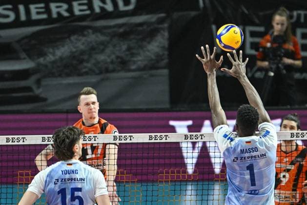 Berlin, Germany January 21, 2024 1 VBL 2023 2024 Berlin Recycling Volleys vs VfB Friedrichshafen In the picture Jose Israel Masso Alvarez VfB Friedrichshafen blocks the shot of Marek Sotola BR Volleys li Copyright: xFotostandx xReuhlx