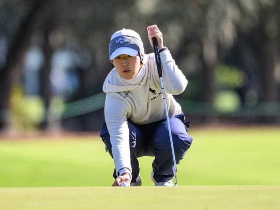 January 21, 2024: Andrea Lee places her ball on the ninth green during final round of Hilton Grand Vacations Tournament of Champions held at Lake Nona Golf & Country Club in Orlando, FL. Romeo T Guzman CSM Orlando USA - ZUMAcg2_ 20240121_faf_cg2_021 Copyright: xRomeoxGuzmanx