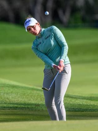 January 21, 2024: Gaby Lopez of Mexico chips up to the 18th green during final round of Hilton Grand Vacations Tournament of Champions held at Lake Nona Golf & Country Club in Orlando, FL. Romeo T Guzman CSM Orlando USA - ZUMAcg2_ 20240121_faf_cg2_093 Copyright: xRomeoxGuzmanx