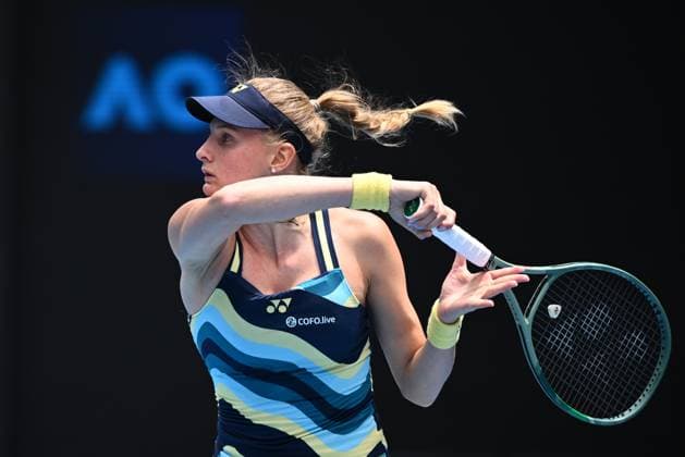 TENNIS AUSTRALIAN OPEN, Dayana Yastremska of Ukraine in action during her 4th round match against Victoria Azarenka of Belarus on Day 9 of the 2024 Australian Open at Melbourne Park in Melbourne, Monday, January 22, 2024. ( NO ARCHIVING, EDITORIAL USE ONLY, NO USE IN BOOKS WITHOUT CONSENT MELBOURNE VICTORIA AUSTRALIA  Copyright: xJOELxCARRETTx 20240122001892090760