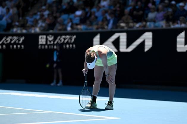 TENNIS AUSTRALIAN OPEN, Elina Svitolina of Ukraine during her 4th round match against Linda Noskova of Czech Republic on Day 9 of the 2024 Australian Open at Melbourne Park in Melbourne, Monday, January 22, 2024. ( NO ARCHIVING, EDITORIAL USE ONLY, NO USE IN BOOKS WITHOUT CONSENT MELBOURNE VICTORIA AUSTRALIA  Copyright: xLUKASxCOCHx 20240122001892113680