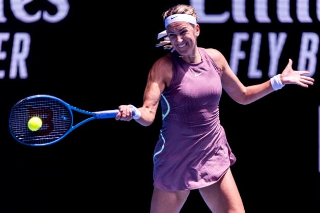 MELBOURNE, VIC - JANUARY 22: Victoria Azarenka of Belarus in action during the 4th round of the 2024 Australian Open on January 22 2024, at Melbourne Park in Melbourne, Australia. (Photo by Jason Heidrich Icon Sportswire) TENNIS: JAN 22 Australian Open EDITORIAL USE ONLY Icon240122077