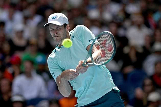 TENNIS AUSTRALIAN OPEN, Hubert Hurkacz of Poland in action during his 4th round match against Arthur Cazaux of France on Day 9 of the 2024 Australian Open at Melbourne Park in Melbourne, Monday, January 22, 2024. ( NO ARCHIVING, EDITORIAL USE ONLY, NO USE IN BOOKS WITHOUT CONSENT MELBOURNE VICTORIA AUSTRALIA  Copyright: xLUKASxCOCHx 20240122001892147488
