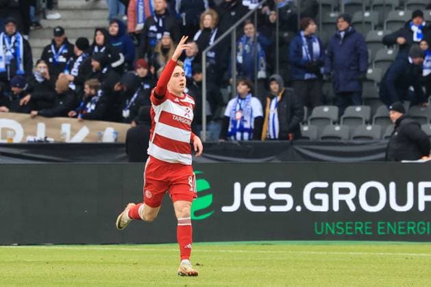 DEU, DFL, 2 FBL, Hertha BSC vs Fortuna Duesseldorf, 21 01 2024, Berliner Olympiastadion, Berlin, DEU, DFL, 2 FBL, Hertha BSC vs Fortuna Duesseldorf, in the picture after the 1 1 by Isak Bergmann Johannesson Fortuna Duesseldorf 8 DFL regulations prohibit any use of Photographs as image sequences and or quasi video Foto Juergen Engler nordphoto GmbH nordphotoxGmbHx xEngler nph00076