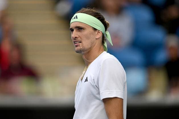 TENNIS AUSTRALIAN OPEN, Alexander Zverev of Germany bityes his gold chain during his 4th round match against Cameron Norrie of United Kingdom on Day 9 of the 2024 Australian Open at Melbourne Park in Melbourne, Monday, January 22, 2024. ( NO ARCHIVING, EDITORIAL USE ONLY, NO USE IN BOOKS WITHOUT CONSENT MELBOURNE VICTORIA AUSTRALIA  Copyright: xLUKASxCOCHx 20240122001892174277