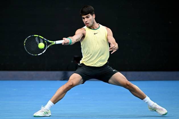 TENNIS AUSTRALIAN OPEN, Carlos Alcaraz of Spain in action during his 4th round match against Miomir Kecmanovic of Serbia on Day 9 of the 2024 Australian Open at Melbourne Park in Melbourne, Monday, January 22, 2024. ( NO ARCHIVING, EDITORIAL USE ONLY, NO USE IN BOOKS WITHOUT CONSENT MELBOURNE VICTORIA AUSTRALIA  Copyright: xJOELxCARRETTx 20240122001892186024