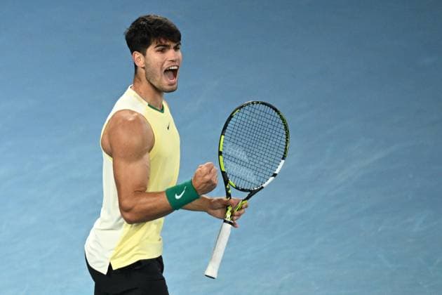 Sport Bilder des Tages TENNIS AUSTRALIAN OPEN, Carlos Alcaraz of Spain reacts during his 4th round match against Miomir Kecmanovic of Serbia on Day 9 of the 2024 Australian Open at Melbourne Park in Melbourne, Monday, January 22, 2024. ( NO ARCHIVING, EDITORIAL USE ONLY, NO USE IN BOOKS WITHOUT CONSENT MELBOURNE VICTORIA AUSTRALIA  Copyright: xJOELxCARRETTx 20240122001892205128