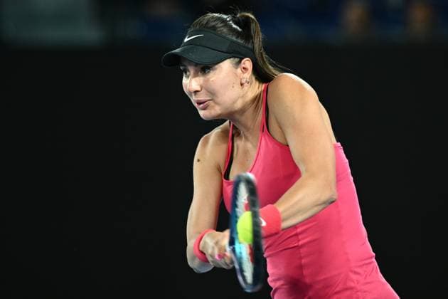 TENNIS AUSTRALIAN OPEN, Oceane Dodin of France in action during her 4th round match against Qinwen Zheng of China on Day 9 of the 2024 Australian Open at Melbourne Park in Melbourne, Monday, January 22, 2024. ( NO ARCHIVING, EDITORIAL USE ONLY, NO USE IN BOOKS WITHOUT CONSENT MELBOURNE VICTORIA AUSTRALIA  Copyright: xJOELxCARRETTx 20240122001892216737