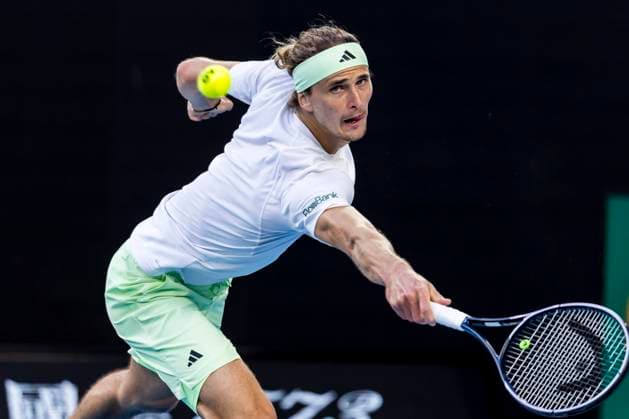 MELBOURNE, VIC - JANUARY 22: Alexander Zverev of Germany in action during the 4th round of the 2024 Australian Open on January 22 2024, at Melbourne Park in Melbourne, Australia. (Photo by Jason Heidrich Icon Sportswire) TENNIS: JAN 22 Australian Open EDITORIAL USE ONLY Icon240122158