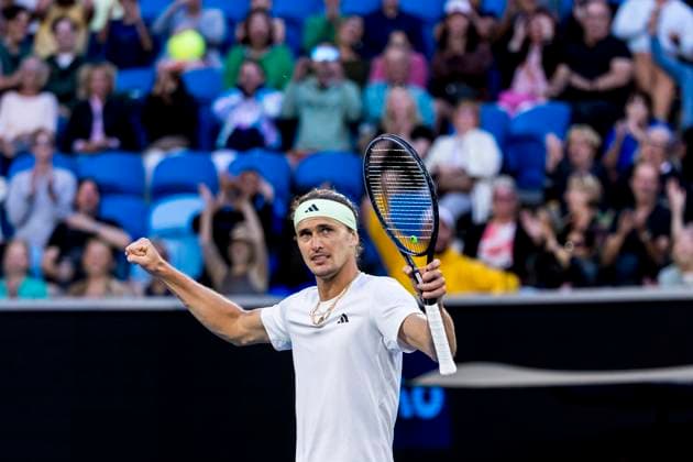 MELBOURNE, VIC - JANUARY 22: Alexander Zverev of Germany celebrates during the 4th round of the 2024 Australian Open on January 22 2024, at Melbourne Park in Melbourne, Australia. (Photo by Jason Heidrich Icon Sportswire) TENNIS: JAN 22 Australian Open EDITORIAL USE ONLY Icon240122161