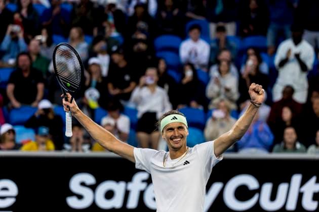 MELBOURNE, VIC - JANUARY 22: Alexander Zverev of Germany celebrates during the 4th round of the 2024 Australian Open on January 22 2024, at Melbourne Park in Melbourne, Australia. (Photo by Jason Heidrich Icon Sportswire) TENNIS: JAN 22 Australian Open EDITORIAL USE ONLY Icon240122163