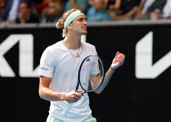 Alexander Zverev GER reacts angry,anger,disappointed,disappointment,emotion, Australian Open 2024, Melbourne Park, Melbourne, Victoria, Australia Copyright: xJuergenxHasenkopfx