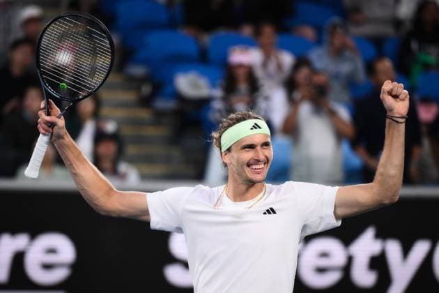 Alexander Zverev (GER) celebrates winning his fourth round match Australian Open, Day Nine, Tennis, Melbourne Park, Melbourne, Australia - 22 Jan 2024  Copyright: xJamesxGourley Shutterstockx 14306291fn