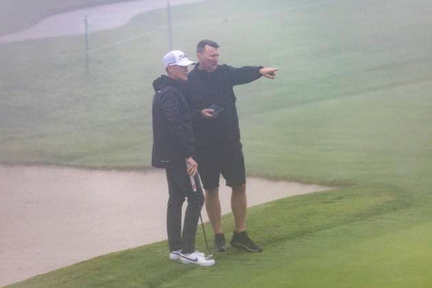 LA JOLLA, CA - JANUARY 22: Vincent Norrman discusses the 18th green with his caddie on the first practice day before this week™s PGA, Golf Herren Tour Farmer™s Insurance Open, at Torrey Pines Golf Course, Monday, January 22, 2024, in La Jolla, California. (Photo by Tony Ding Icon Sportswire) GOLF: JAN 22 PGA Farmers Insurance Open EDITORIAL USE ONLY Icon46520240122002