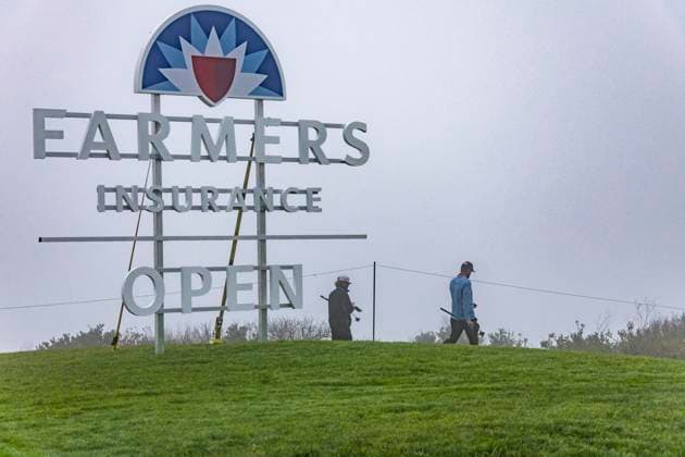 LA JOLLA, CA - JANUARY 22: Tom Whitney walk the South Course and take putts on the greens on the first practice day before this week™s PGA, Golf Herren Tour Farmer™s Insurance Open, at Torrey Pines Golf Course, Monday, January 22, 2024, in La Jolla, California. (Photo by Tony Ding Icon Sportswire) GOLF: JAN 22 PGA Farmers Insurance Open EDITORIAL USE ONLY Icon46520240122019