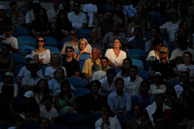 TENNIS AUSTRALIAN OPEN, Spectators are seen in the crowd during the quarter final match between Novak Djokovic of Serbia and Taylor Fritz of the USA on Day 10 of the 2024 Australian Open at Melbourne Park in Melbourne, Tuesday, January 23, 2024. ( NO ARCHIVING, EDITORIAL USE ONLY, NO USE IN BOOKS WITHOUT CONSENT MELBOURNE VICTORIA AUSTRALIA  Copyright: xLUKASxCOCHx 20240123001892556891